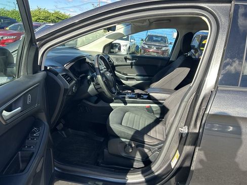 Used 2018 Ford Edge SE AWD/4WD image 9