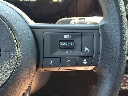 Used 2025 Nissan Kicks SV w/ SV Premium Package AWD/4WD image 27