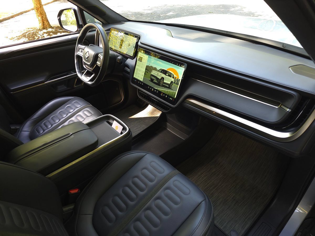 Used 2023 Rivian R1S Adventure Quad AWD/4WD image 27