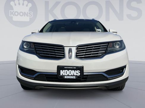 Used 2017 Lincoln MKX Reserve w/ Driver Assistance Package AWD/4WD image 11