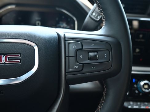 Used 2025 GMC Sierra 2500 AT4 w/ AT4 Premium Plus Package image 31