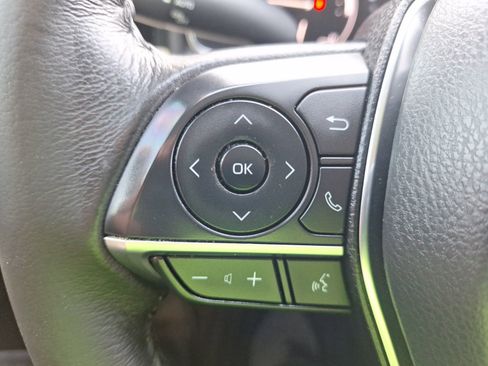 Used 2021 Toyota Avalon XLE image 23