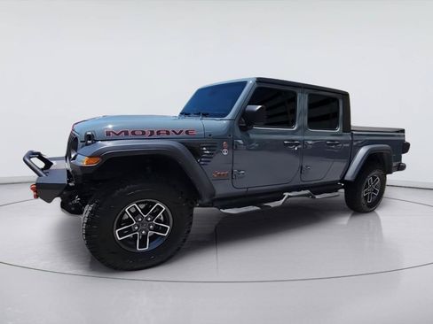 Used 2024 Jeep Gladiator Mojave w/ Safety Group AWD/4WD image 4