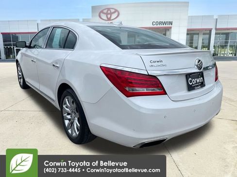 Used 2016 Buick LaCrosse Leather w/ Experience Buick Package FWD image 3