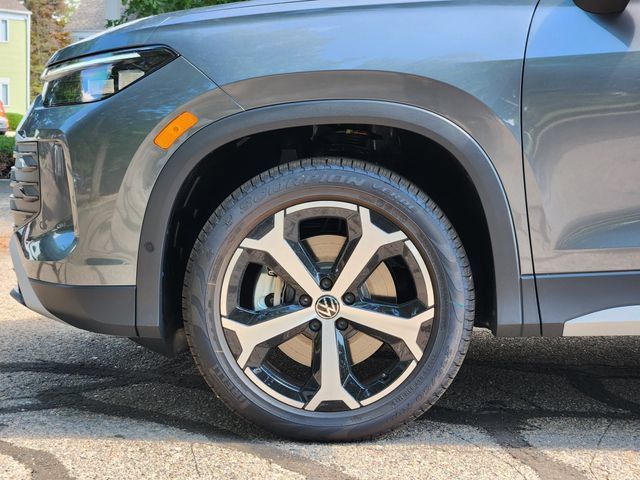 New 2026 Volkswagen Tiguan SE AWD/4WD image 8