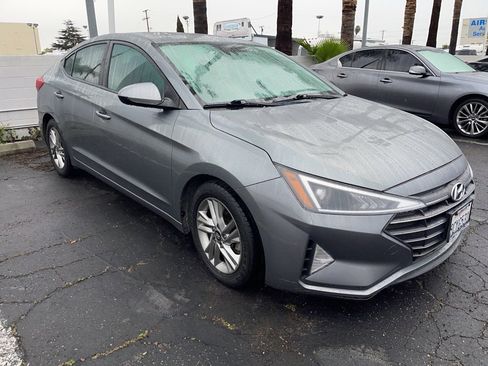 Used 2019 Hyundai Elantra Value Edition w/ Cargo Package image 2