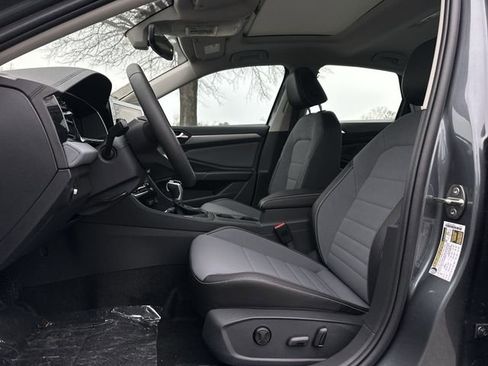 New 2026 Volkswagen Jetta SE image 12