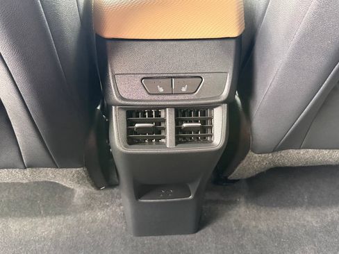Used 2026 Chevrolet Equinox ACTIV w/ Convenience Package III AWD/4WD image 22