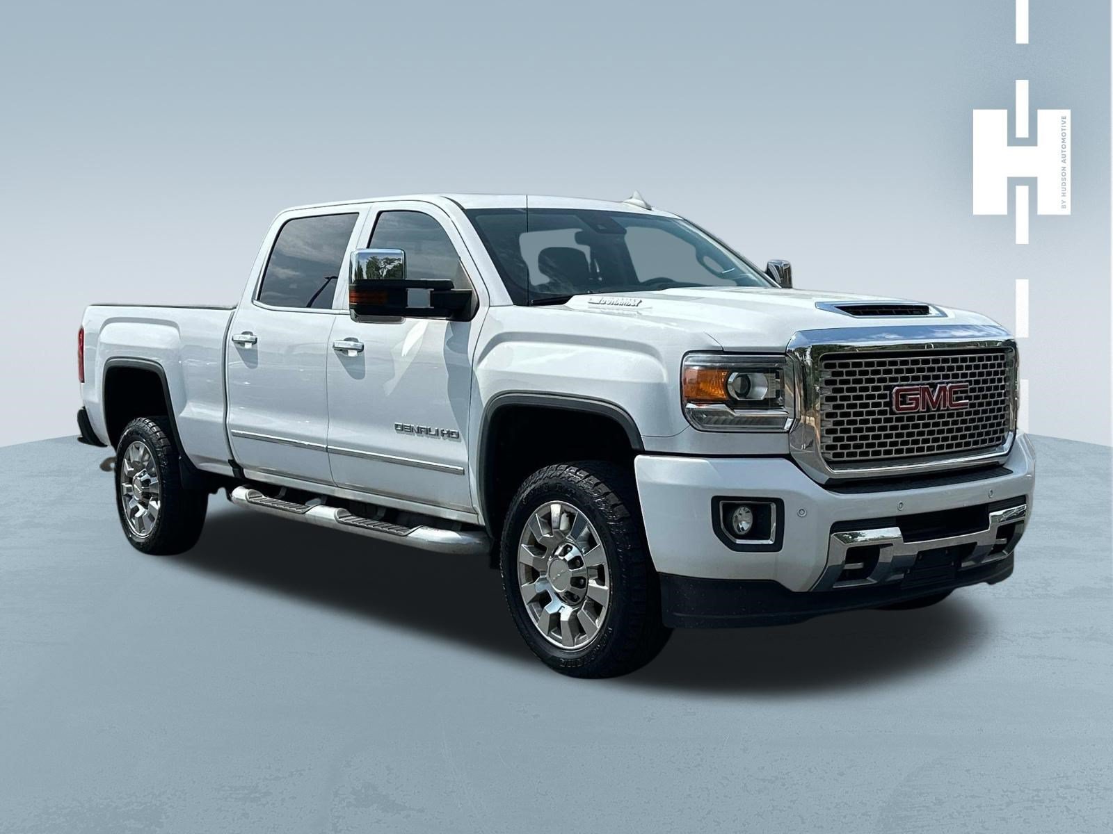 Used 2017 GMC Sierra 2500 Denali w/ Duramax Plus Package AWD/4WD image 1