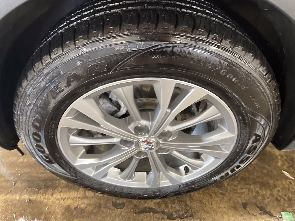 Used 2023 Buick Envision Preferred AWD/4WD image 11