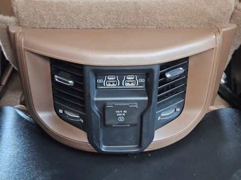 Used 2023 RAM 3500 Laramie AWD/4WD image 28