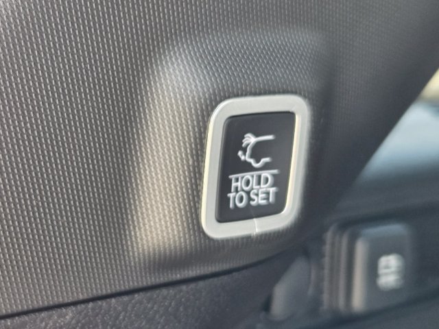 New 2027 Jeep Grand Cherokee Limited RWD image 29