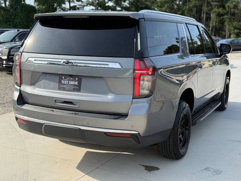 Used 2021 Chevrolet Suburban LS AWD/4WD image 6