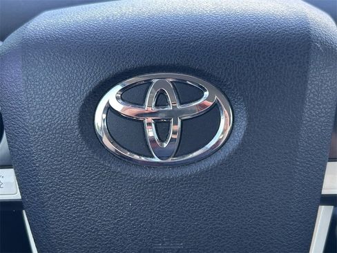 Used 2018 Toyota Prius Two image 34