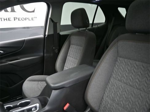 Used 2023 Chevrolet Equinox LT image 16