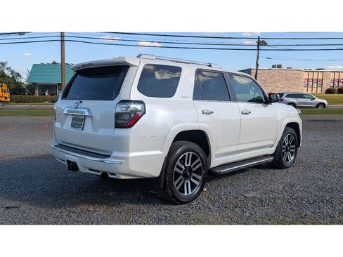 Used 2017 Toyota 4Runner Limited image 7