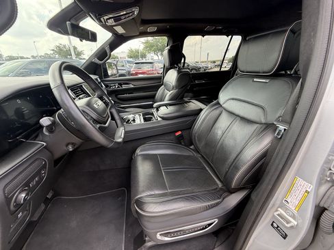 Used 2024 Jeep Grand Wagoneer Series II Obsidian w/ Quick Order Packagew 28T AWD/4WD image 27