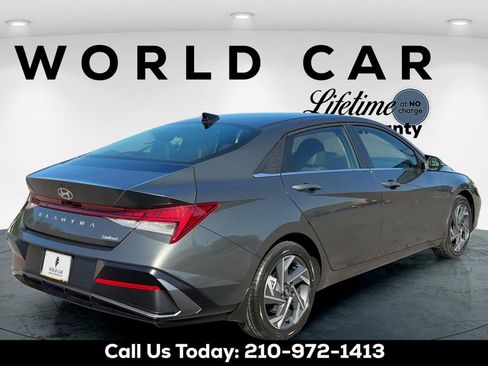 New 2026 Hyundai Elantra Limited FWD image 3