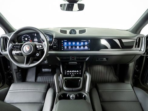 New 2026 Porsche Cayenne AWD/4WD image 19
