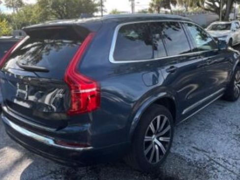 Used 2024 Volvo XC90 B5 Core w/ Protection Package Premier AWD/4WD image 4