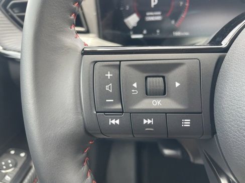 Certified 2025 Nissan Kicks SR image 10