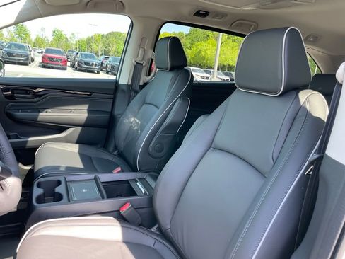 New 2026 Honda Odyssey Touring image 25