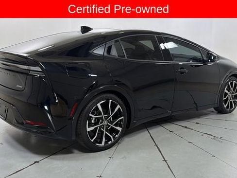 Used 2026 Toyota Prius Plug-In Hybrid w/ Limited Premium Package FWD image 5