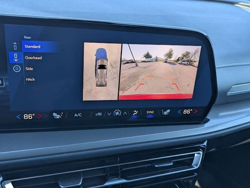 New 2026 Chevrolet Traverse LT w/ Driver Confidence Package image 11