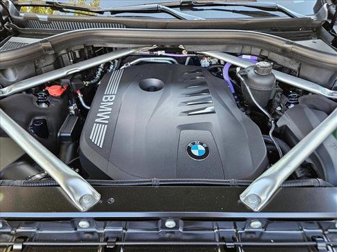 New 2026 BMW X7 xDrive40i w/ M Sport Package image 17