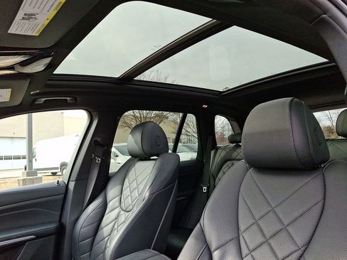 Used 2023 BMW X5 xDrive45e image 15