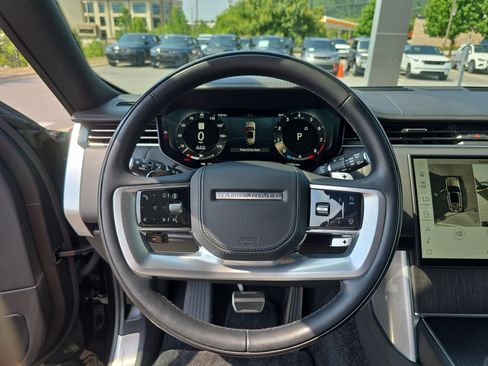 Certified 2025 Land Rover Range Rover SE AWD/4WD image 29