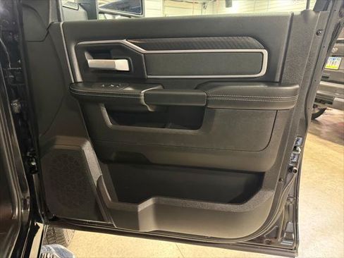 Certified 2026 RAM 2500 Big Horn AWD/4WD image 9