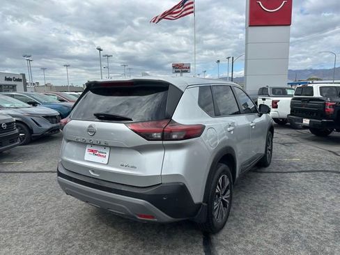 Used 2023 Nissan Rogue SV AWD/4WD image 10