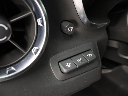 Used 2021 Chevrolet Camaro ZL1 RWD image 39