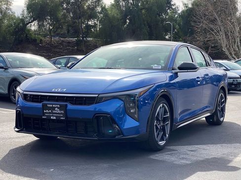 New 2025 Kia K4 GT-Line image 7
