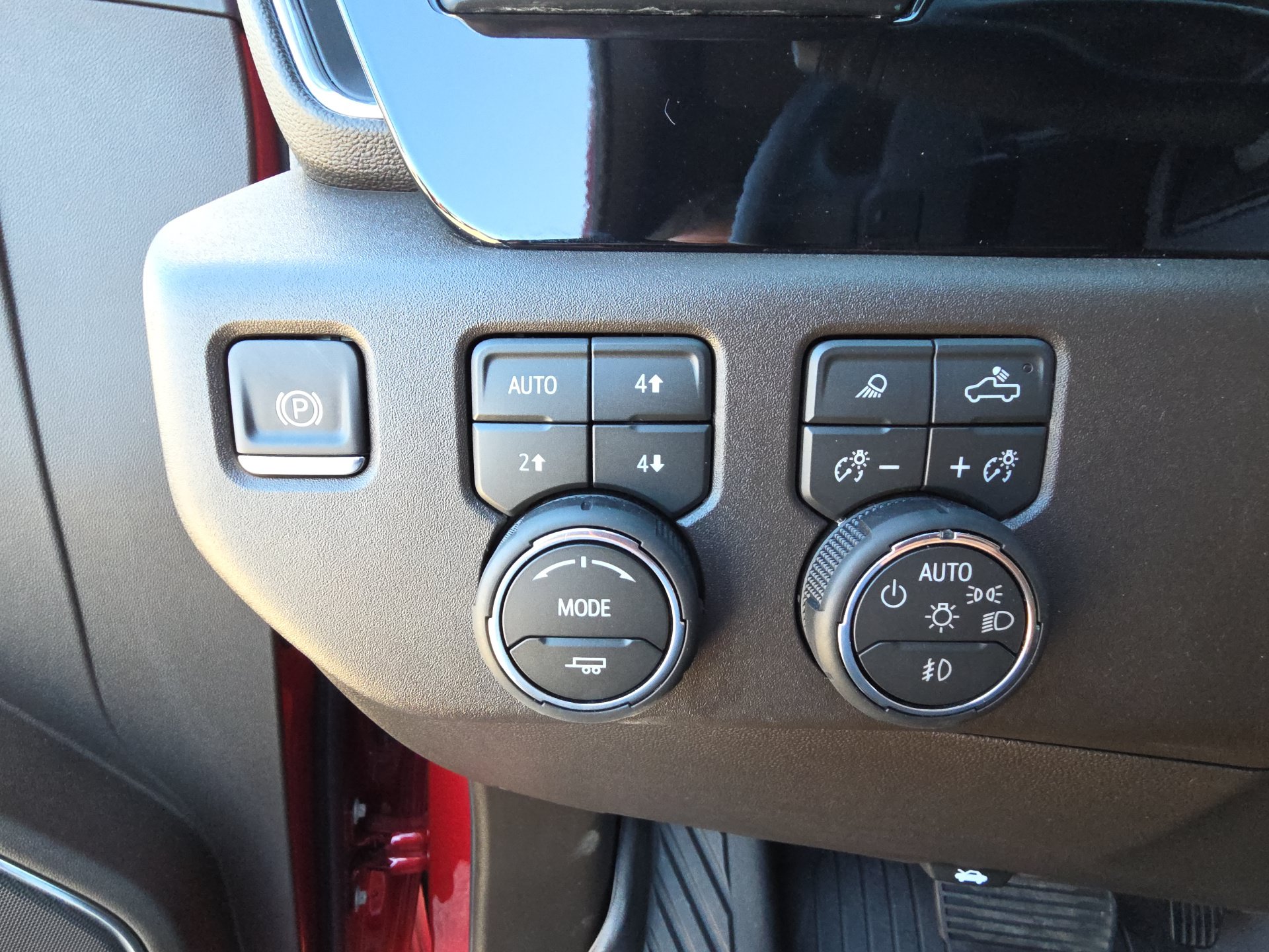 Used 2026 Chevrolet Silverado 1500 RST AWD/4WD image 21