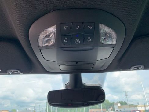 New 2026 Chrysler Pacifica Select image 22