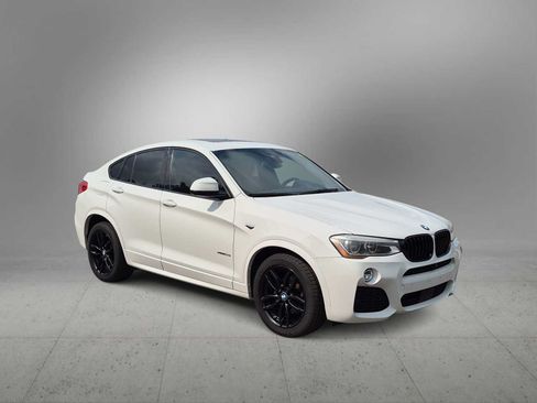 Used 2016 BMW X4 xDrive28i AWD/4WD image 2