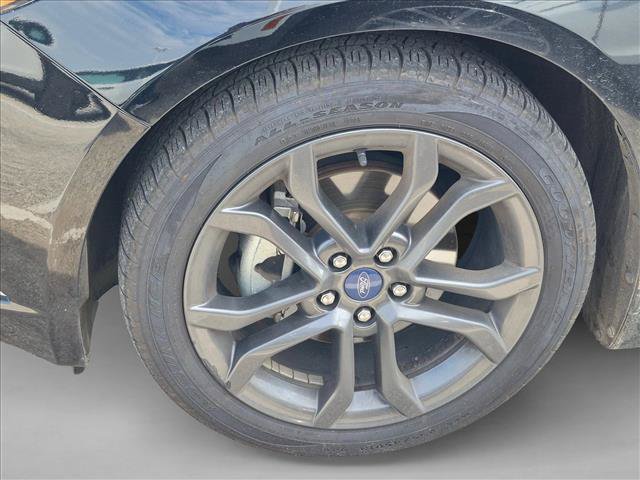 Used 2018 Ford Fusion SE w/ Equipment Group 201A FWD image 14