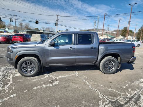 New 2026 Nissan Frontier SV image 5