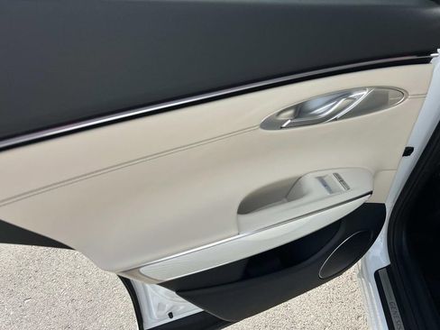 New 2026 Genesis GV70 2.5T Advanced AWD/4WD image 22