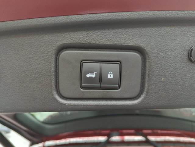 Certified 2025 Nissan Pathfinder Platinum AWD/4WD image 21