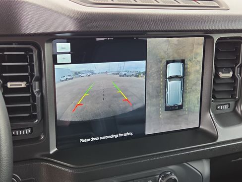 Certified 2021 Ford Bronco First Edition AWD/4WD image 23
