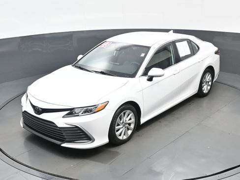 Used 2023 Toyota Camry LE FWD image 36