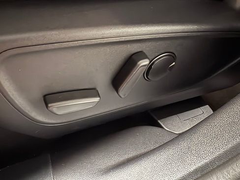 New 2026 Ford Escape ST-Line Select w/ Equipment Group 401A image 21