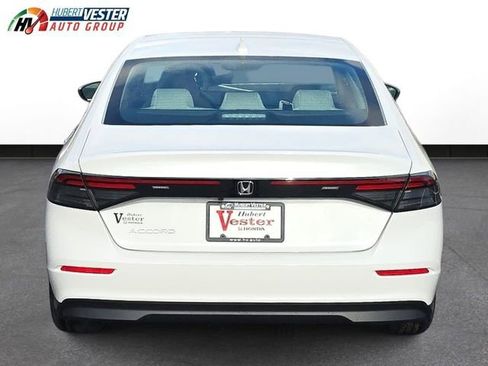 New 2025 Honda Accord LX image 7