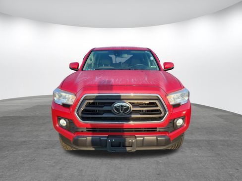 Used 2023 Toyota Tacoma SR5 w/ Technology Package AWD/4WD image 2