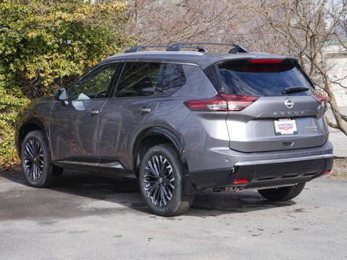 New 2026 Nissan Rogue Platinum image 19