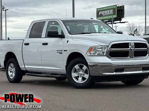Used 2022 RAM 1500 Classic SLT image 1