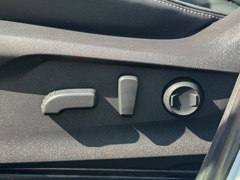 Used 2021 Subaru Ascent Limited w/ Technology Package image 26